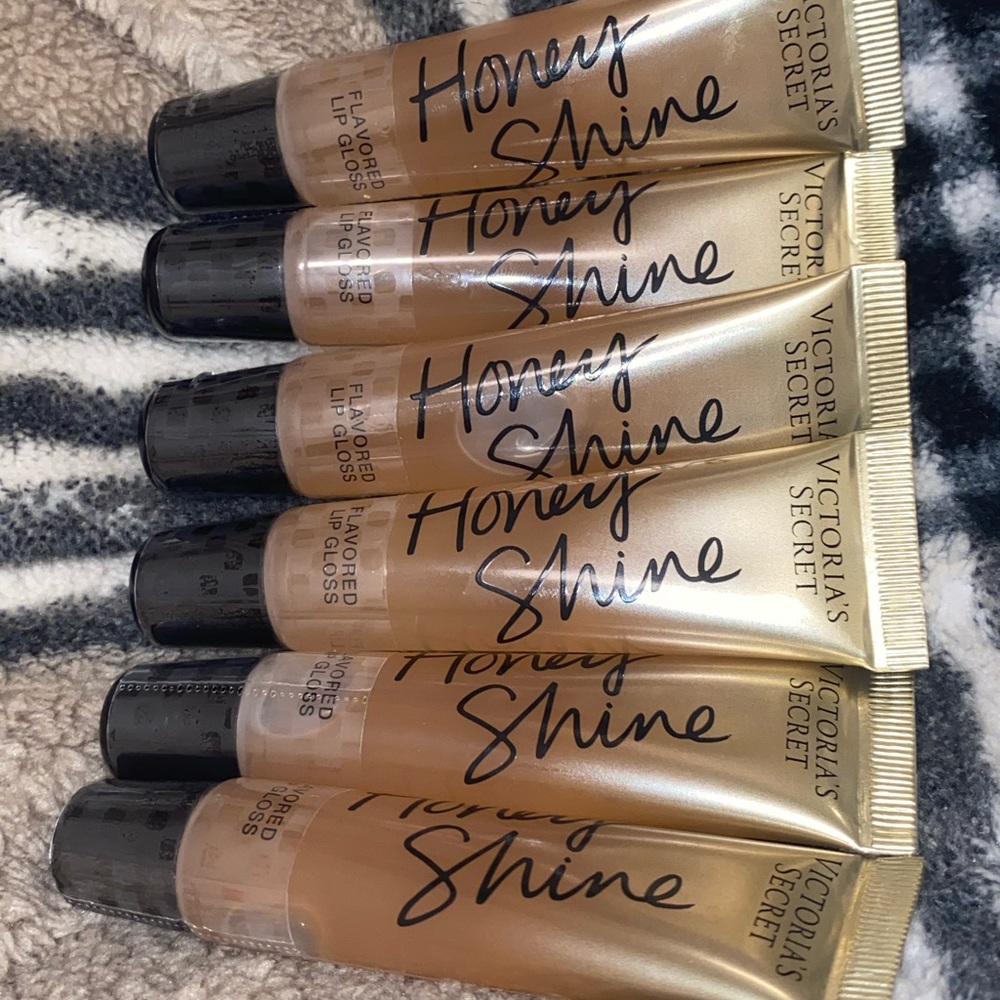 Lip gloss
